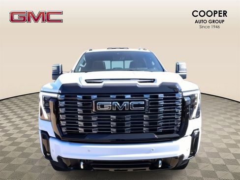 New 2026 GMC Sierra 2500 Denali Ultimate image 9