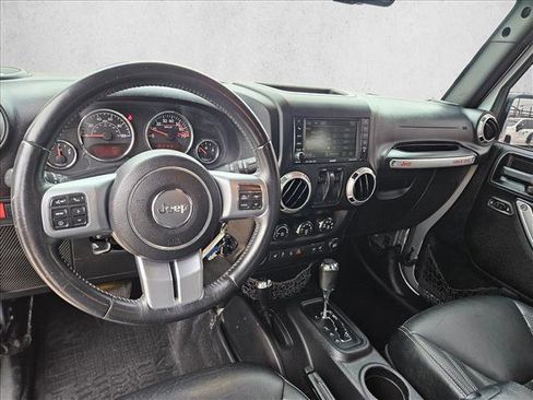Used 2016 Jeep Wrangler Rubicon AWD/4WD image 15