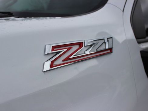 Used 2023 Chevrolet Silverado 2500 LT image 4