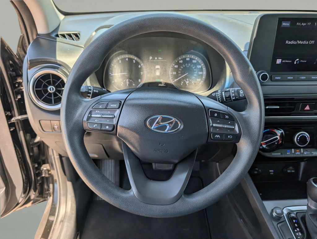 Used 2022 Hyundai Kona SEL FWD image 20