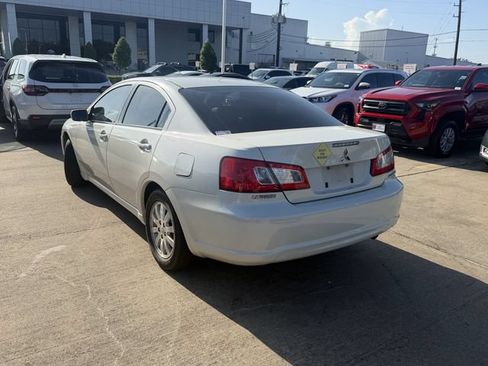 Used 2009 Mitsubishi Galant ES FWD image 7