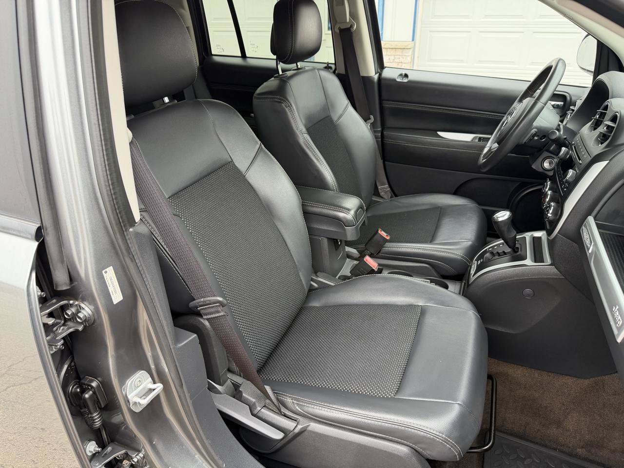 Used 2014 Jeep Compass Latitude w/ All Weather Capability Group AWD/4WD image 18