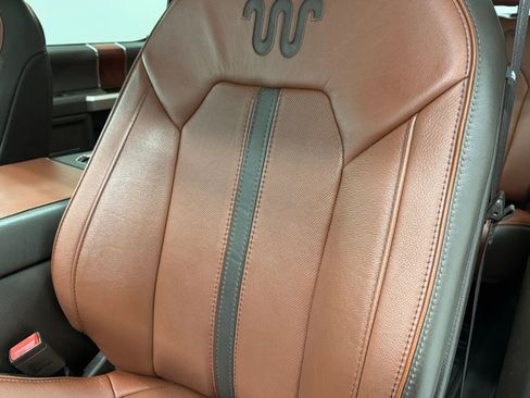 Used 2019 Ford F150 King Ranch image 32