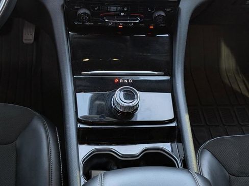 Used 2021 Jeep Grand Cherokee L Laredo image 33