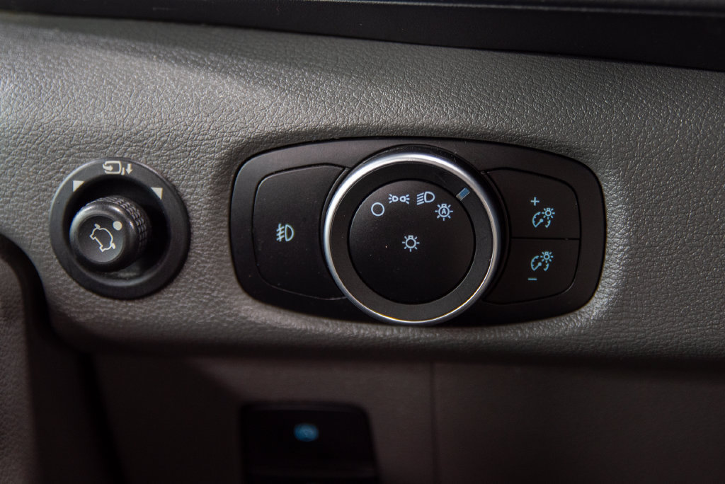 Used 2021 Ford Transit 350 XLT RWD image 11