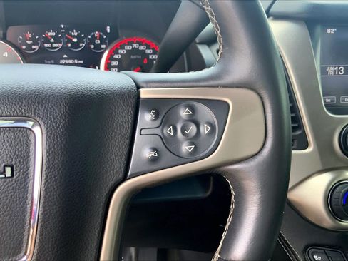 Used 2015 GMC Yukon XL Denali w/ Premium Package RWD image 25
