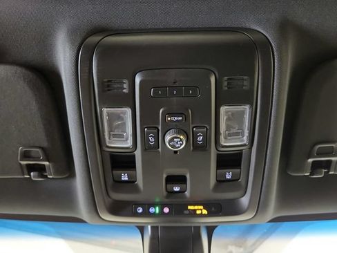 Used 2021 GMC Yukon SLT w/ SLT Premium Package RWD image 29
