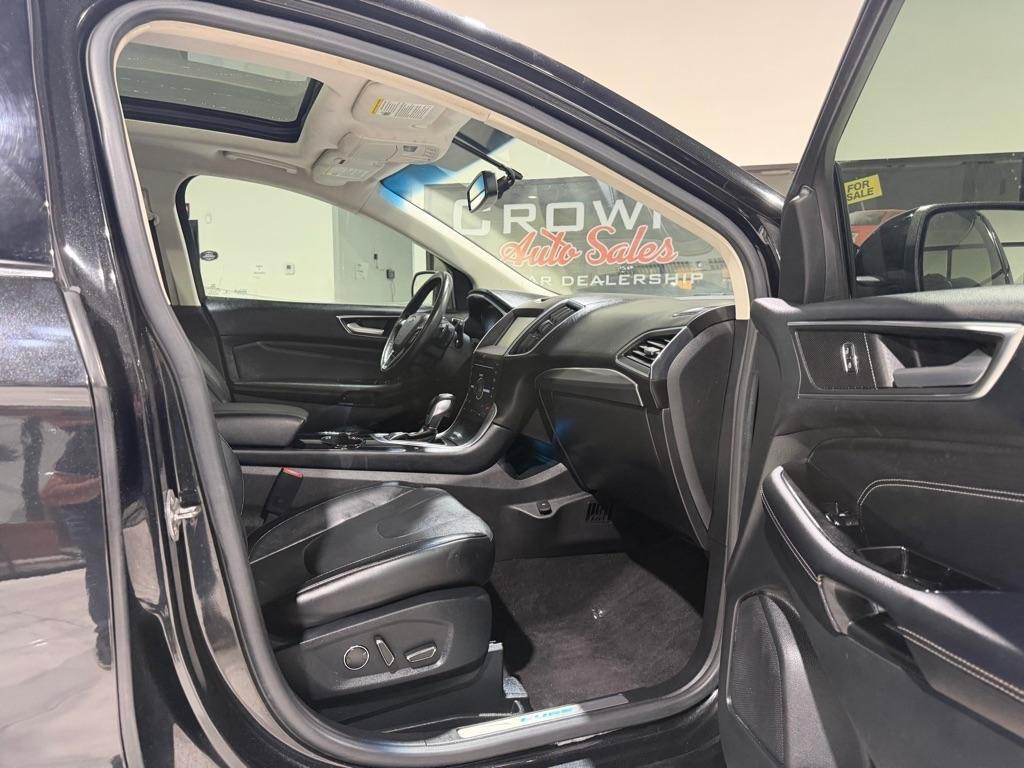 Used 2015 Ford Edge Titanium w/ Equipment Group 301A AWD/4WD image 15