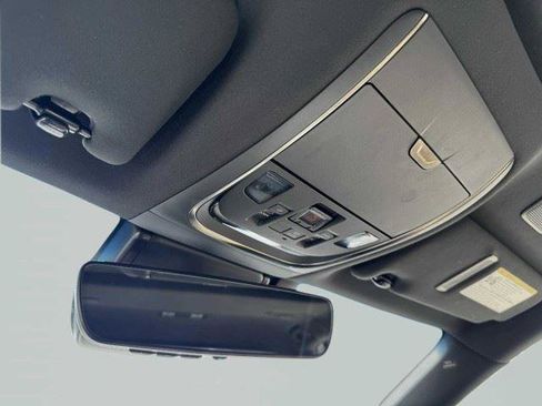 Used 2023 Lexus LS 500 w/ Accessory Package (Z2) RWD image 34