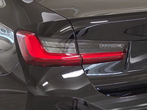 Used 2024 BMW 330i Sedan w/ Premium Package RWD image 32