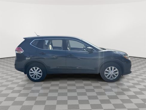 Used 2016 Nissan Rogue S image 6