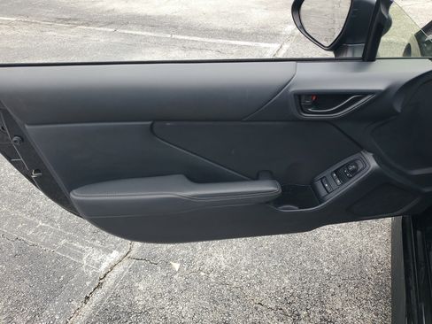 Used 2023 Toyota GR86 Base image 9