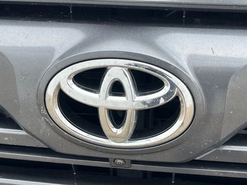 Used 2023 Toyota Tundra Limited AWD/4WD image 13
