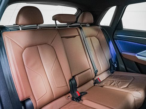 Used 2023 Audi Q3 2.0T Premium Plus w/ Premium Plus Package image 13