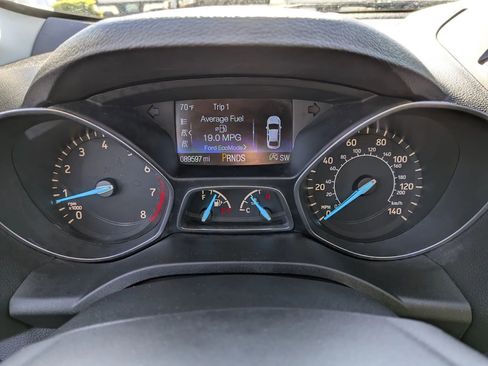 Used 2017 Ford Escape Titanium image 12