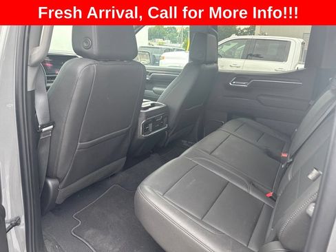 Used 2023 GMC Sierra 1500 SLT w/ SLT Premium Package AWD/4WD image 13