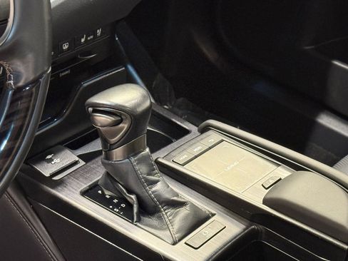 Used 2021 Lexus ES 350 350 Luxury w/ Accessory Package image 15