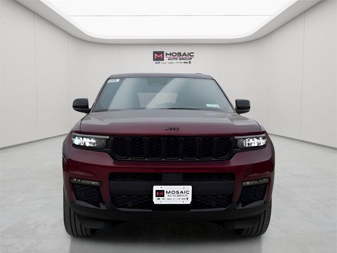 New 2025 Jeep Grand Cherokee L Limited w/ Luxury Tech Group II image 2