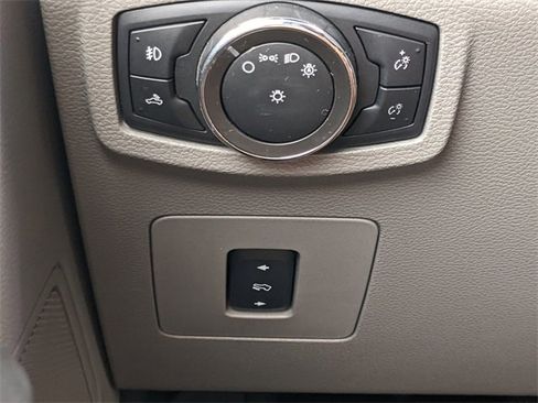 Used 2017 Ford F150 XLT w/ Equipment Group 302A Luxury image 18