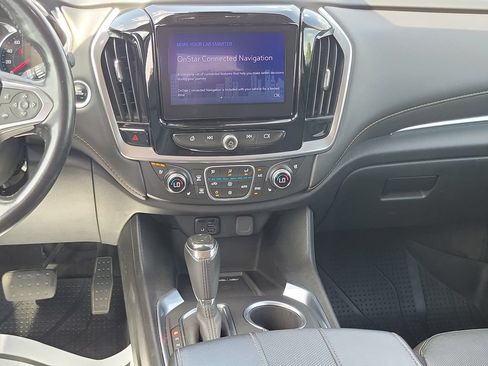 Used 2020 Chevrolet Traverse Premier w/ LPO, Floor Liner Package AWD/4WD image 32