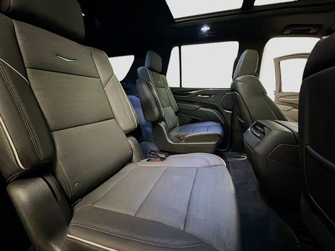 Certified 2023 Cadillac Escalade Sport AWD/4WD image 31
