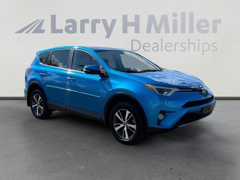 Used 2018 Toyota RAV4 XLE w/ Protection Package FWD image 8