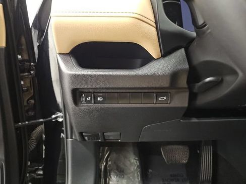 Used 2025 Toyota RAV4 XLE Premium FWD image 17
