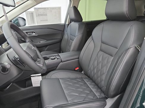 New 2026 Nissan Rogue Platinum AWD/4WD image 15
