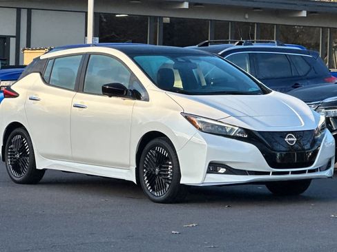 New 2025 Nissan Leaf SV Plus image 9