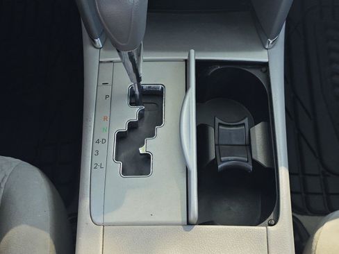 Used 2009 Toyota Camry SE FWD image 17