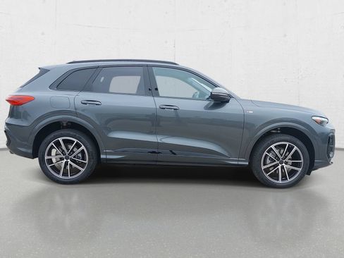 New 2026 Audi Q5 Premium Plus AWD/4WD image 4