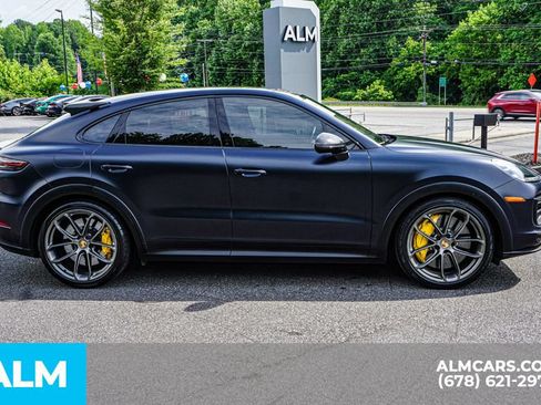 Used 2023 Porsche Cayenne Turbo GT AWD/4WD image 5