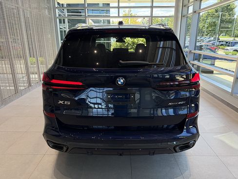 New 2026 BMW X5 xDrive40i w/ M Sport Package AWD/4WD image 5
