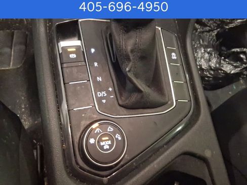 Used 2020 Volkswagen Tiguan SE image 22