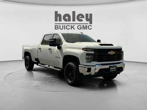 Used 2024 Chevrolet Silverado 3500 W/T AWD/4WD image 7