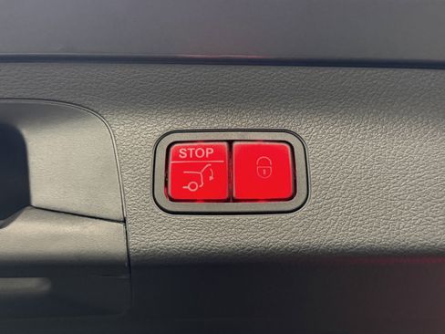 Used 2024 Mercedes-Benz GLS 63 AMG 4MATIC image 16