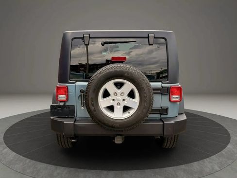Used 2015 Jeep Wrangler Unlimited Sport w/ Quick Order Package 24S AWD/4WD image 5