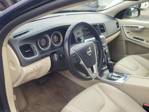 Used 2012 Volvo S60 T5 w/ Climate Pkg FWD image 13
