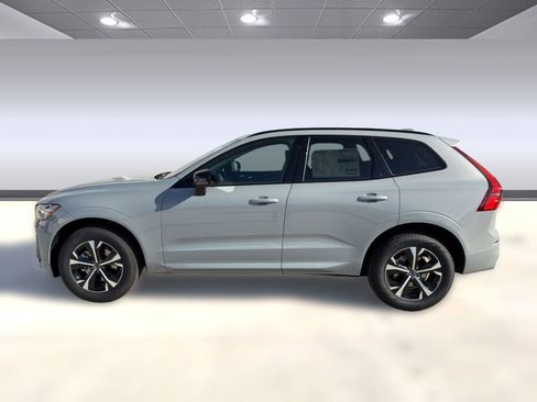 New 2026 Volvo XC60 B5 Core w/ Climate Package AWD/4WD image 2