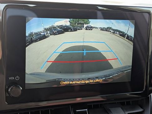 Used 2025 Toyota Corolla SE FWD image 19