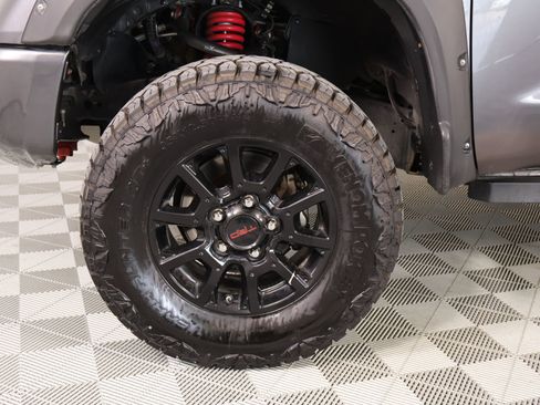 Used 2016 Toyota Tundra SR5 w/ SR5 Upgrade Package AWD/4WD image 17
