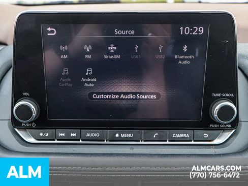 Used 2023 Nissan Rogue SV image 41