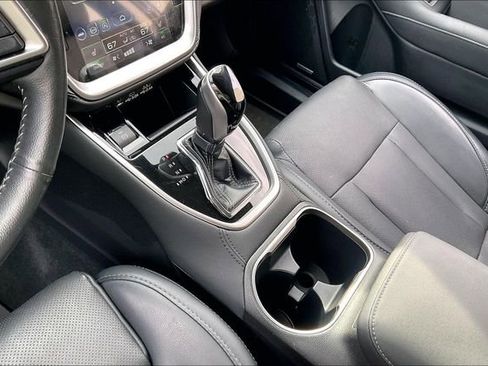 Used 2024 Subaru Outback Limited image 17