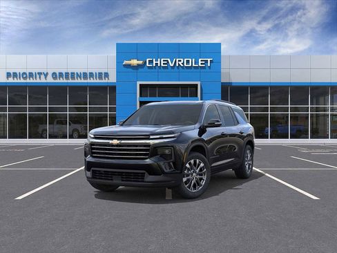 New 2026 Chevrolet Traverse LT w/ Sun and Wheel Package image 8