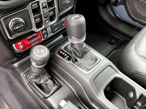 New 2026 Jeep Wrangler Unlimited Rubicon AWD/4WD image 24