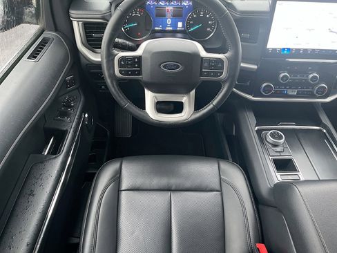 Used 2024 Ford Expedition XLT RWD image 22