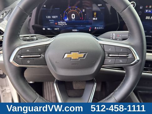 Used 2026 Chevrolet Equinox LT AWD/4WD image 21