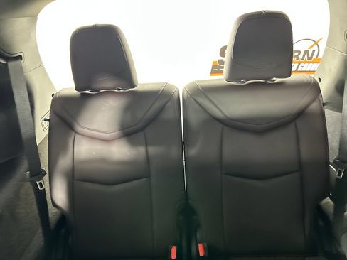 Used 2020 Cadillac XT6 Premium Luxury FWD image 21