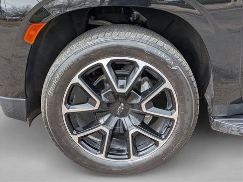 Used 2024 Chevrolet Tahoe RST w/ Luxury Package AWD/4WD image 9