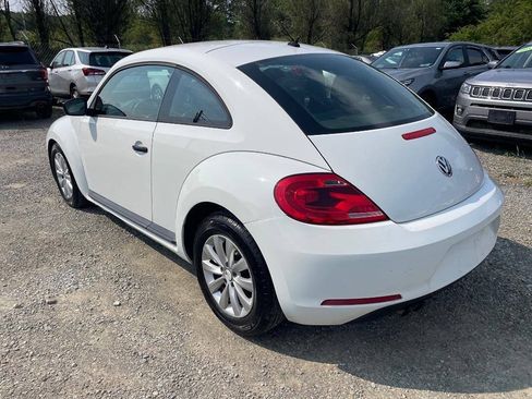 Used 2015 Volkswagen Beetle 1.8T Classic FWD image 7